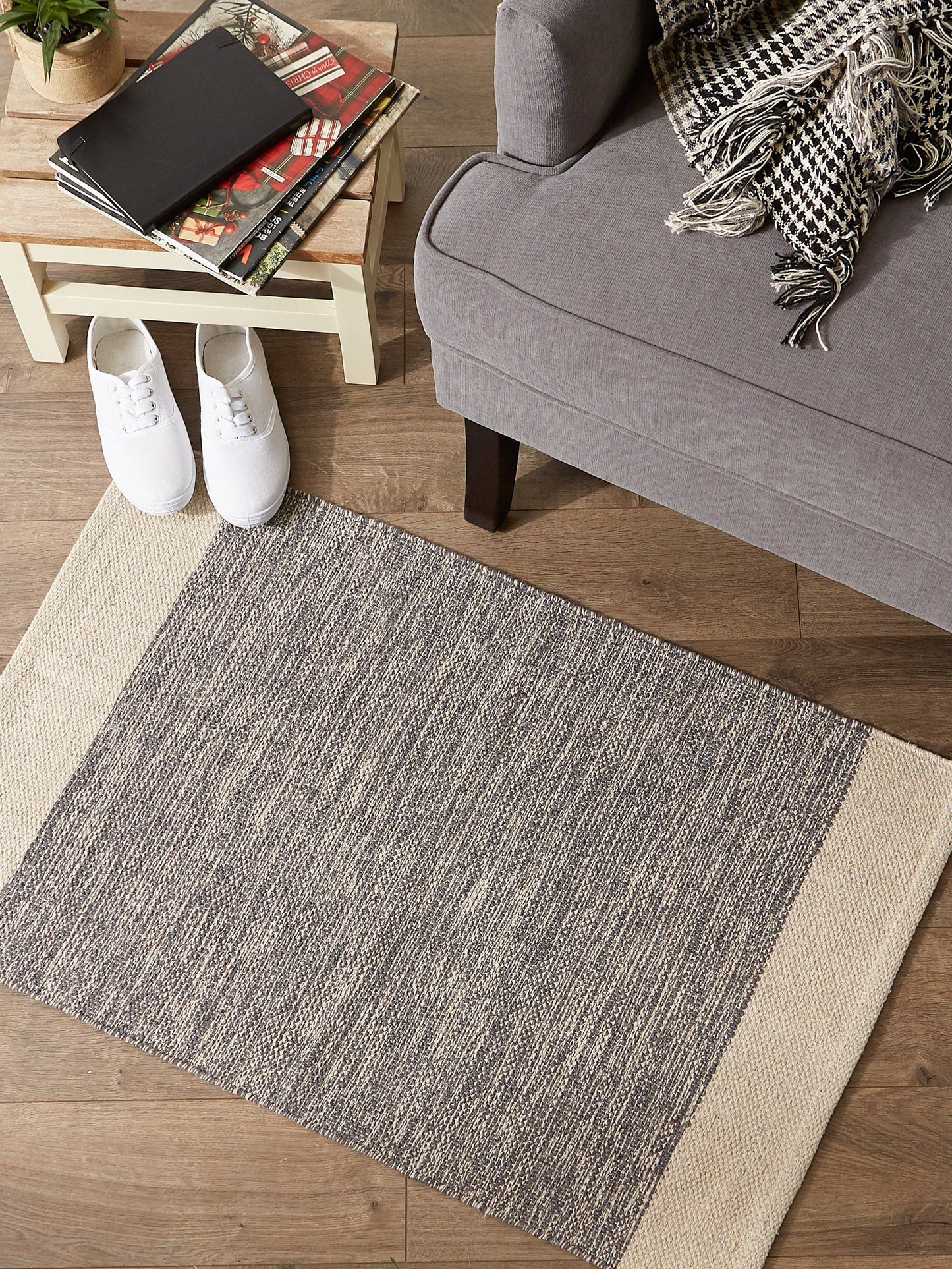 Gray Variegated Border Hand-Loomed Rug
