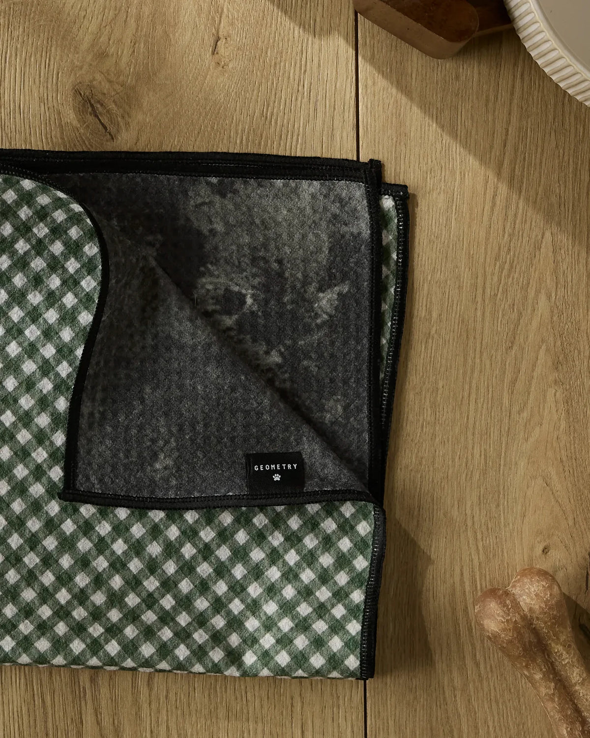 Bramble Green Paw Towel Geometry