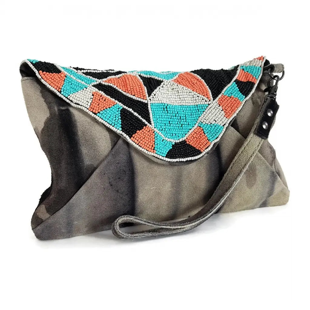 Maison + Scotch Clutch